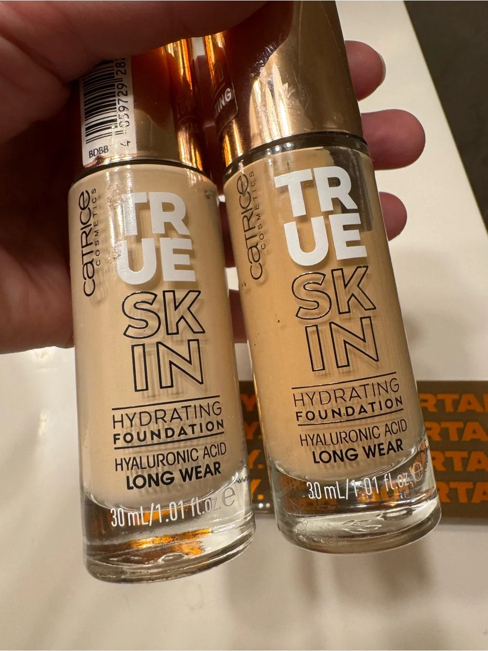 & Other Stories True Skin Hydrating Foundation Duo - Beige Shades